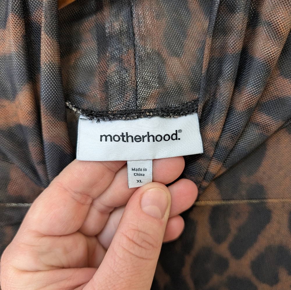 Motherhood Maternity Mesh Leopard Print Long Sleeve Top. Size XL - Picture 2 of 3